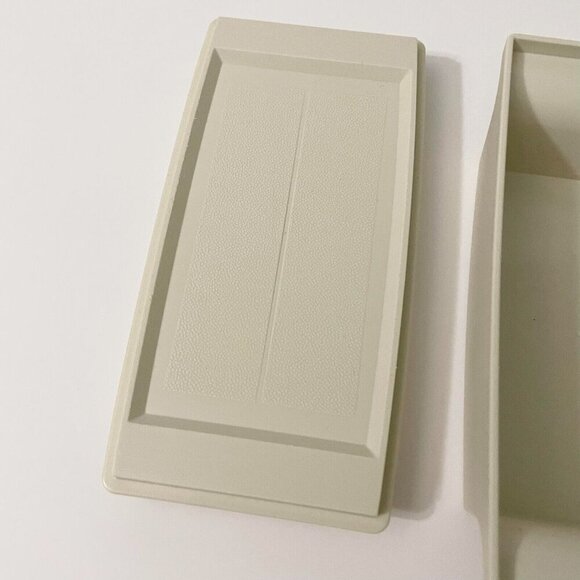Vintage Tupperware Butter Dish Holder 1511-6 - Picture 10 of 16